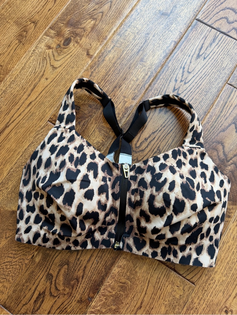 Victoria Secret Sports Bra 34dd perfect condition leopard print smoke pet free - Picture 4 of 6